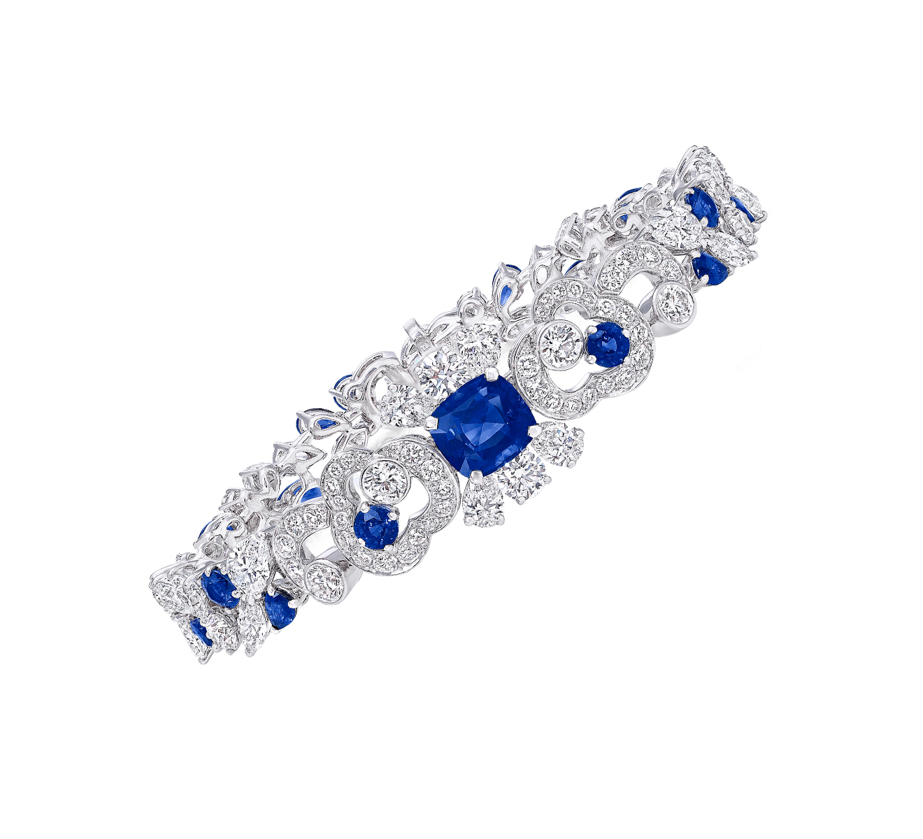 Браслет Graff Nuage из белого золота с бриллиантами и сапфирами