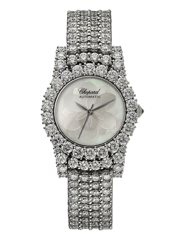 Часы Chopard L'Heure du Diamant в корпусе из белого золота с бриллиантами