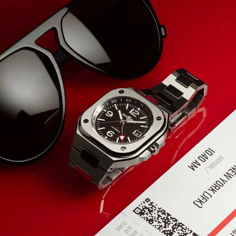 5 причин купить часы Bell & Ross BR 05 с интегрированным браслетом