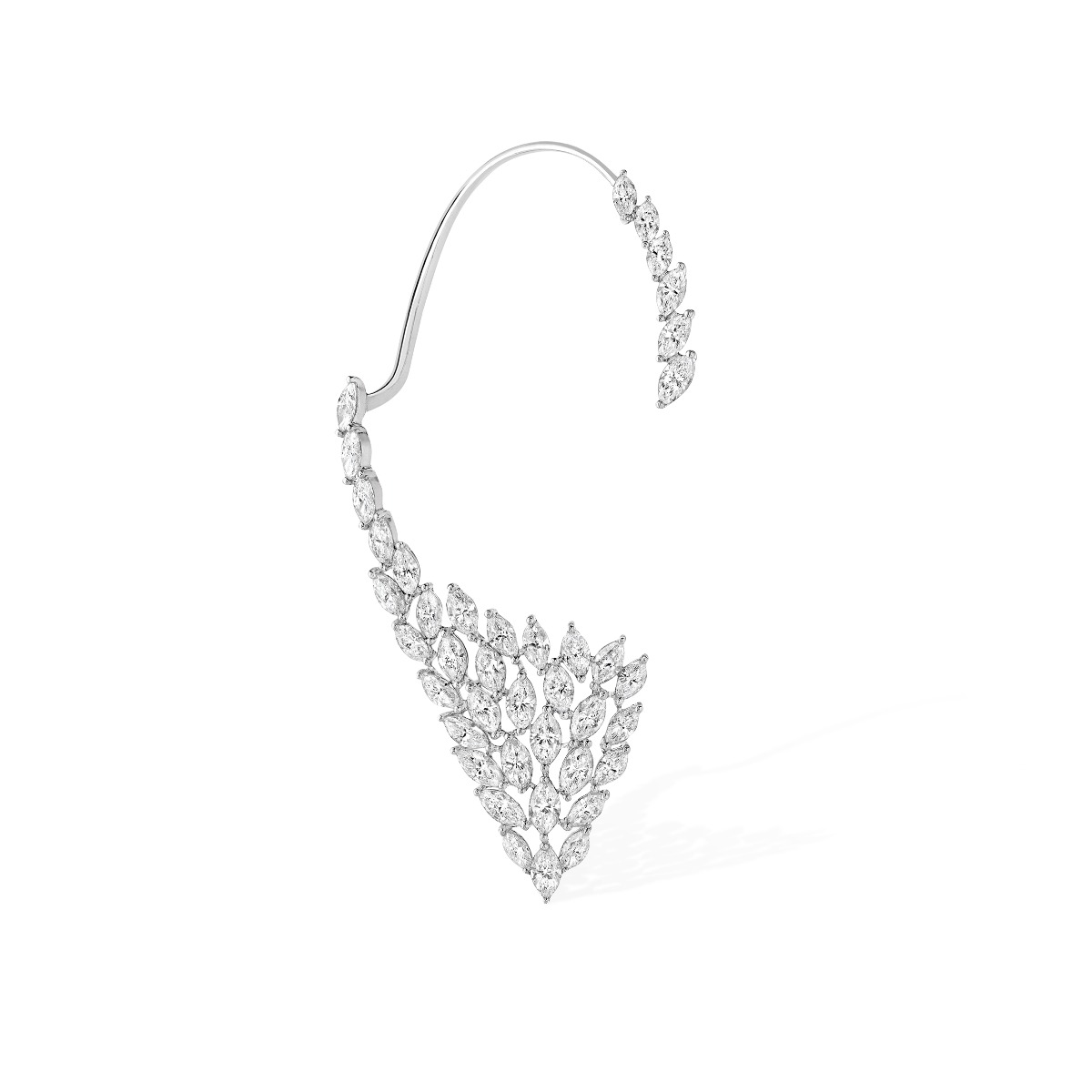 Кафф Messika Boucle Madeleine из белого золота с бриллиантами