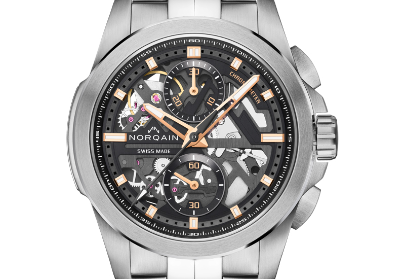 У часов NORQAIN Independence Skeleton Chrono черный матовый скелетонизированный циферблат