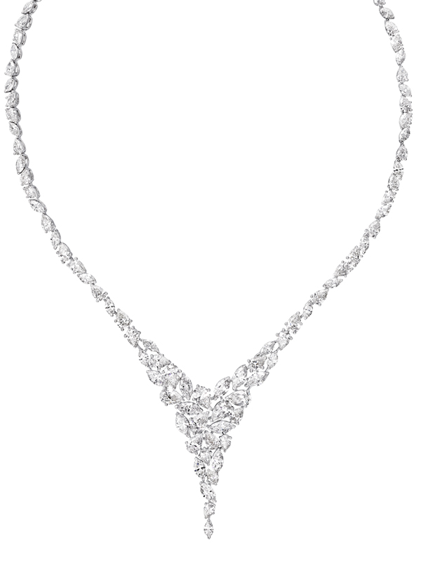 Колье Graff Classic из белого золота с бриллиантами