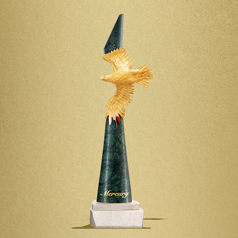 Mercury — официальный партнер премии «Золотой орел» 2022