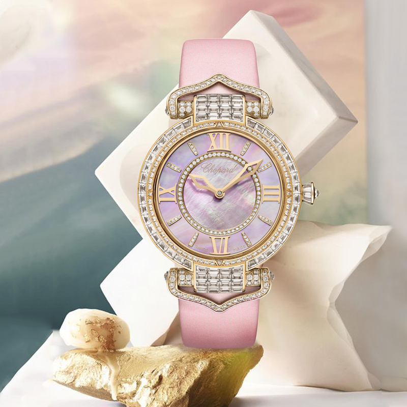 Часы Chopard Imperiale Empress в 36 мм корпусе из белого золота с бриллиантами на безеле, циферблате и корпусе