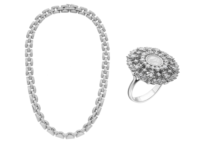 Колье La Starda из белого золота с бриллиантами, кольцо Happy Diamonds из белого золота с бриллиантами, все Chopard