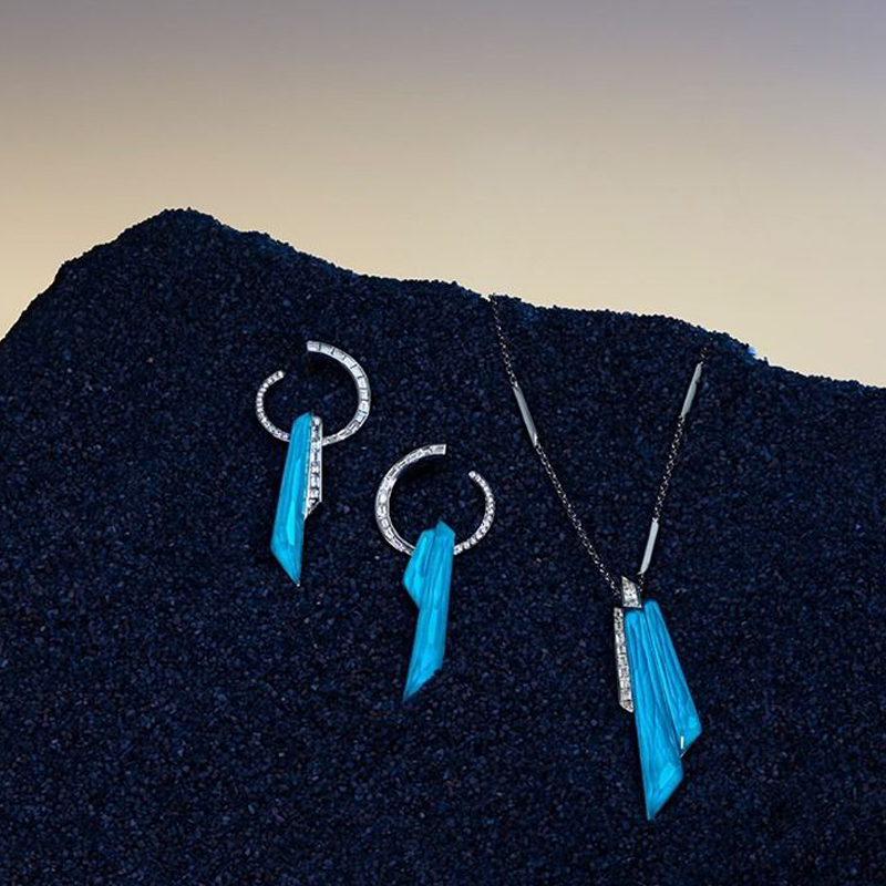 Серьги и кулон Stephen Webster CHII из белого золота с бриллиантами и опалами