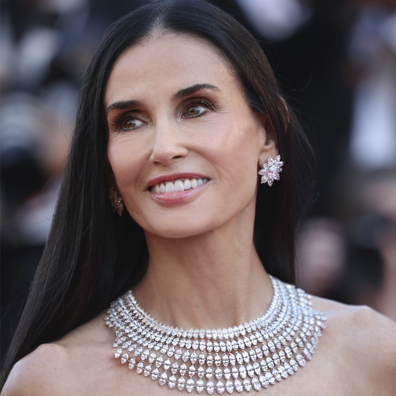Деми Мур в серьгах и колье, все Chopard Haute Joaillerie 