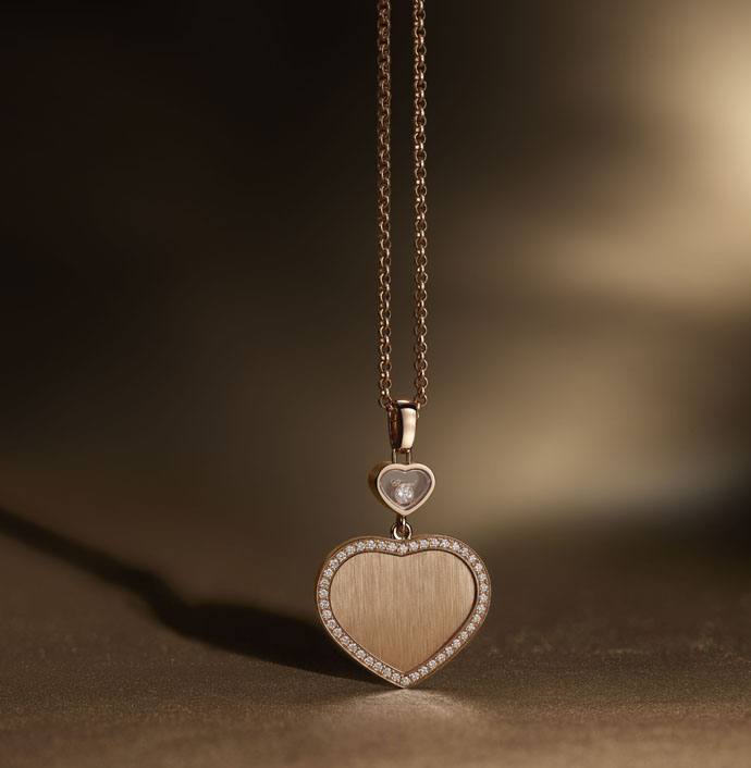 Кулоны Chopard Golden Hearts из этичного розовго золота с бриллаинатми