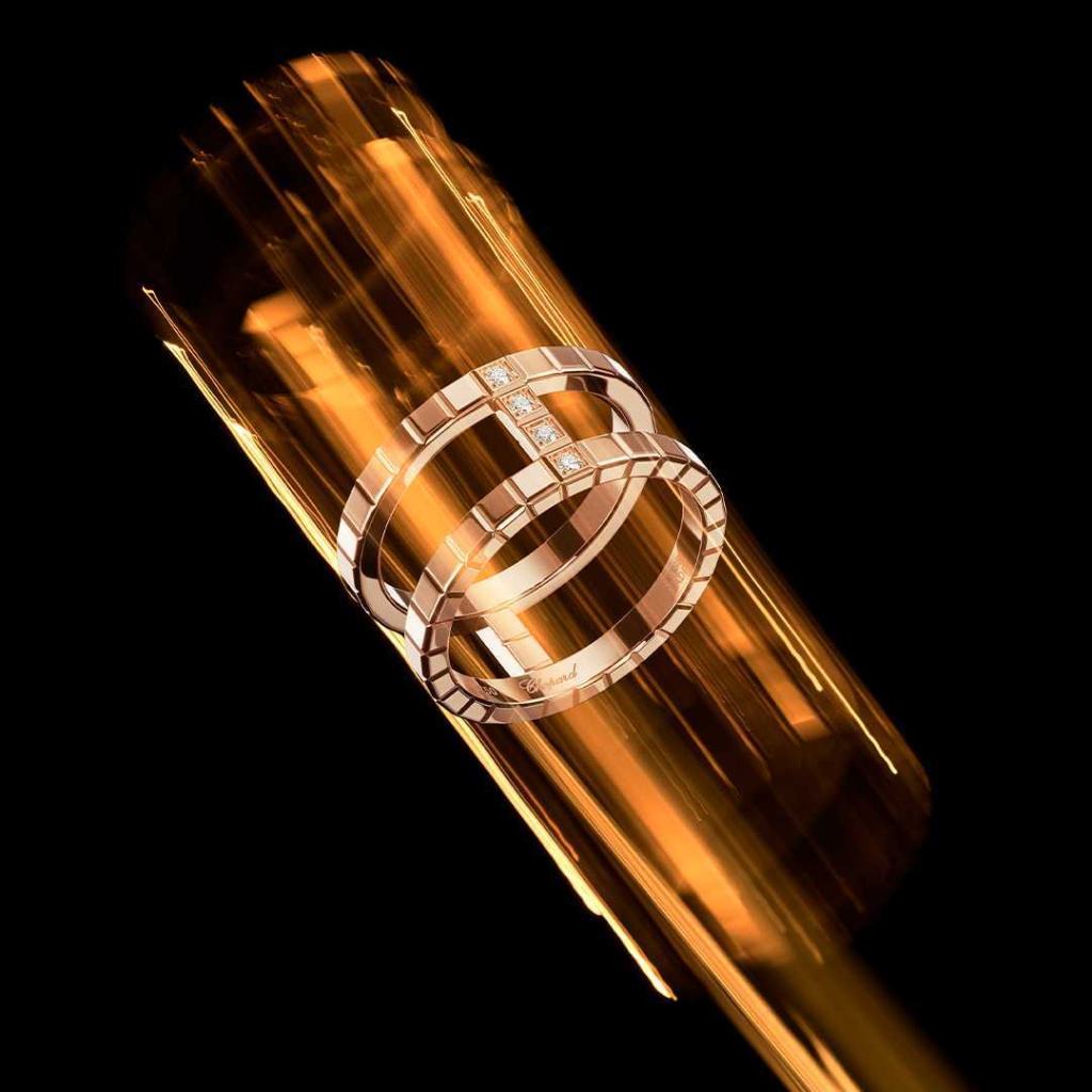 Кольцо Chopard Ice Cube из розового золота с бриллиантами Кольцо Chopard Ice Cube из розового золота с бриллиантами