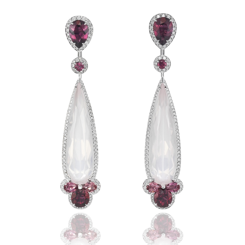 Серьги из белого золота с розовым кварцем (26.92 к), рубеллитами (3.73 к), розовыми турмалинами (1.09 к), бриллиантами (1.23 к)