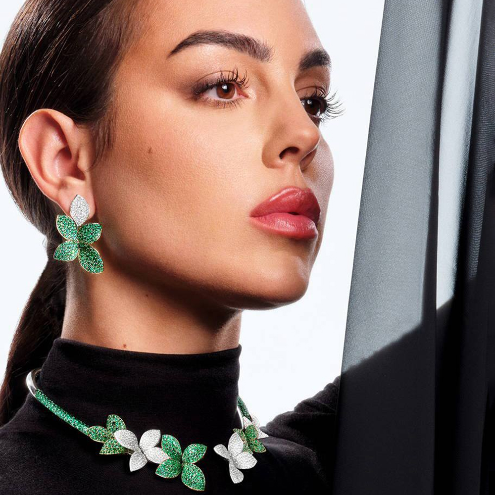 Джорджина Родригес в украшениях Pasquale Bruni Giardini Segreti из белого золота с бриллиантами и изумрудами