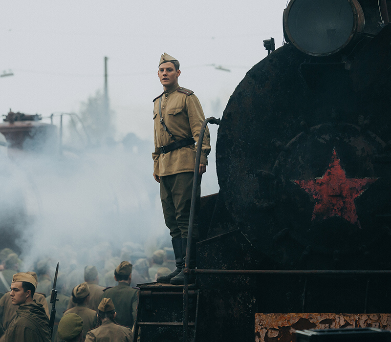 Кадр из фильма «Август» (На фото: Павел Табаков)