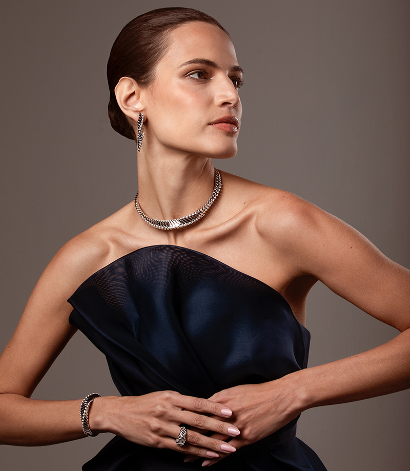  На фото: браслет, кольцо, колье и серьги FerriFirenze Soffio