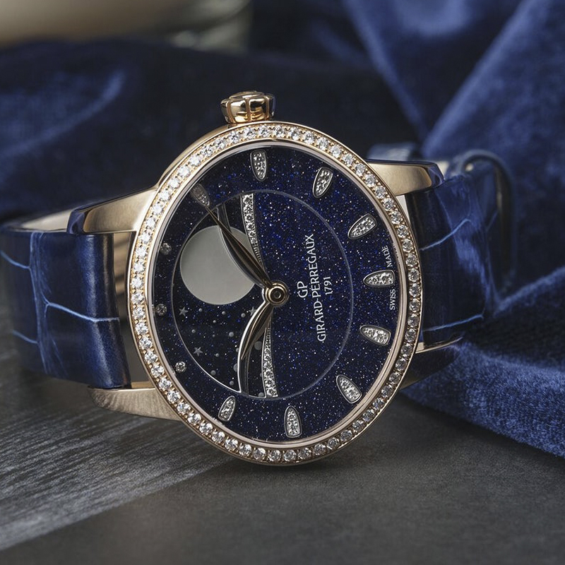 Часы Girard-Perregaux Cat’s Eye Day and Night в 35,44x30,44 мм корпусе из розового золота с указателем день/ночь, бриллиантами на безеле и виде часовых меток