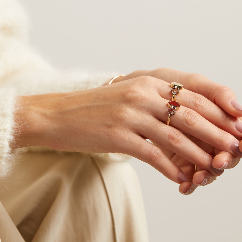 Кольца Chopard Happy Hearts с карнелианом и плавающим бриллиантом