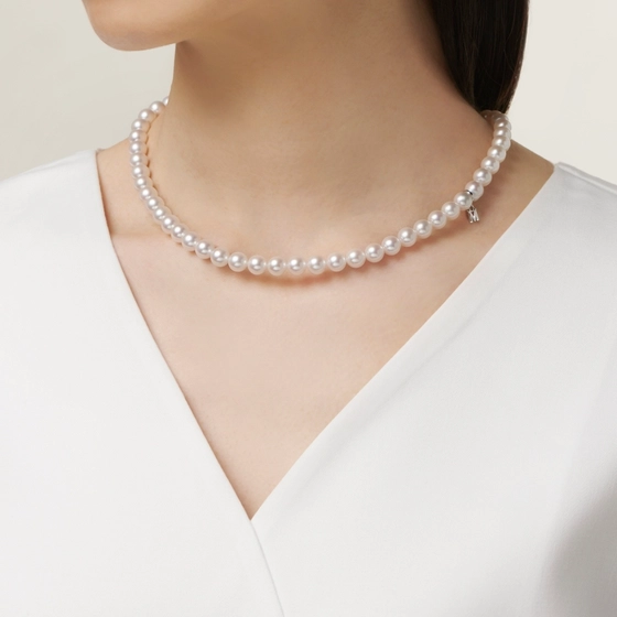 Mikimoto колье из белого золота с жемчугом
