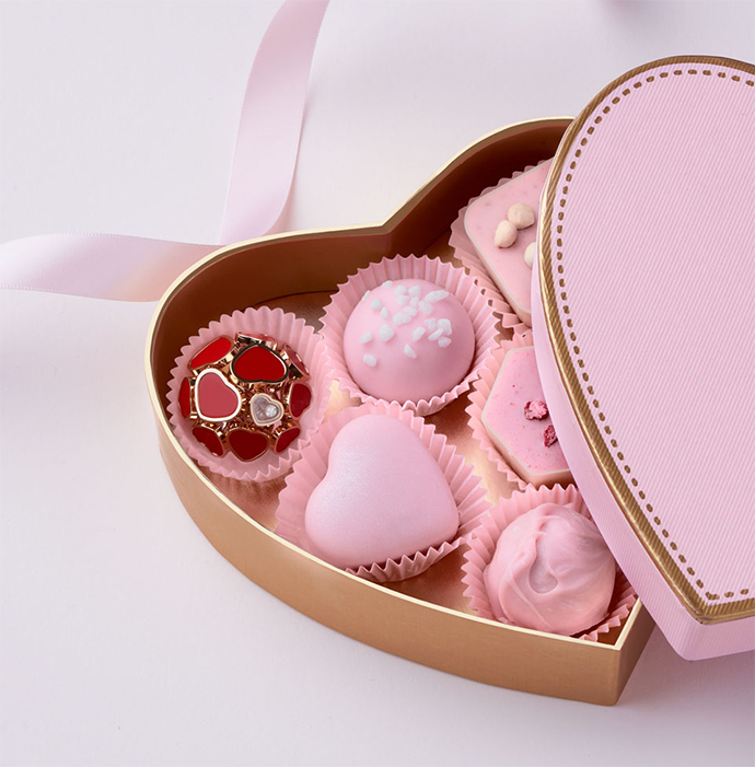 Кольцо Chopard Happy Diamonds из розового золота с плавающим бриллиантом и эмалью