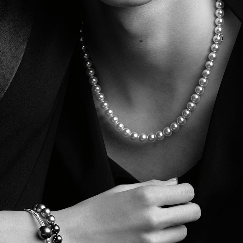 Колье Mikimoto Core из белого золота с жемчугом