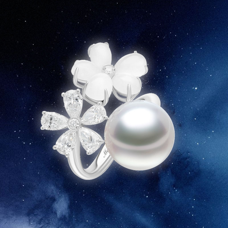 Кольцо Mercury Flower из белого золота с бриллиантами, жемчугом и лунным камнем