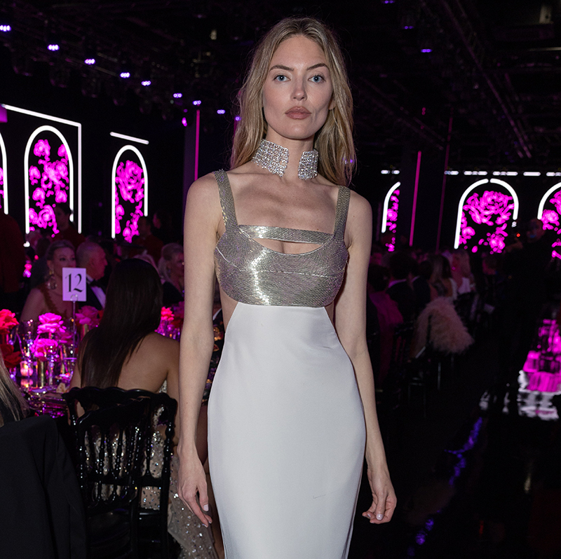 Марта Хант в чокере Chopard Red Carpet