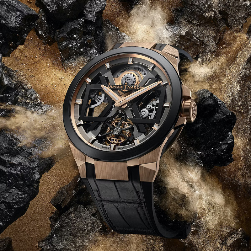 Часы Ulysse Nardin Blast в 45 мм корпусе из розового золота с черно-золотым скелетонизированным циферблатом