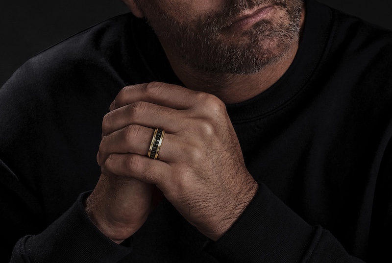 Кольцо David Yurman Pyramid из желтого золота и титана