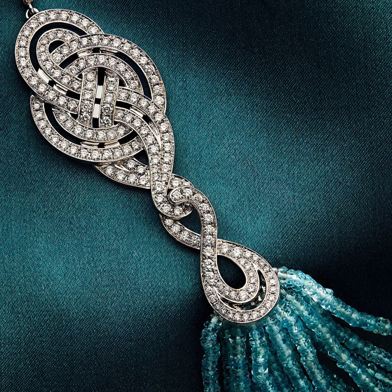 Кулон Garrard Entanglement из белого золота с бриллиантами и аквамаринами