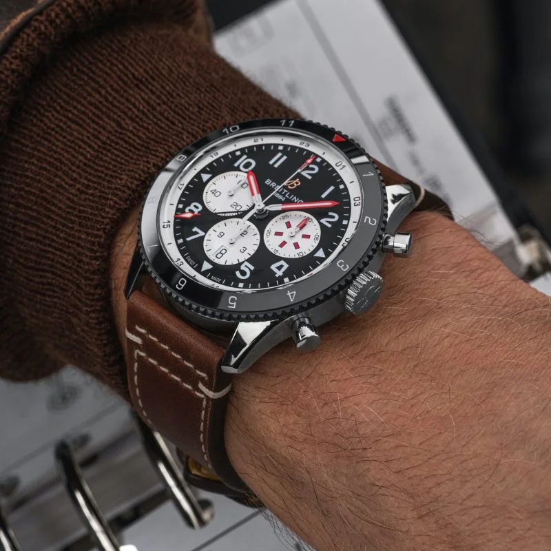 Часы Breitling Aviator 8 в 46 мм корпусе из стали с хронографом