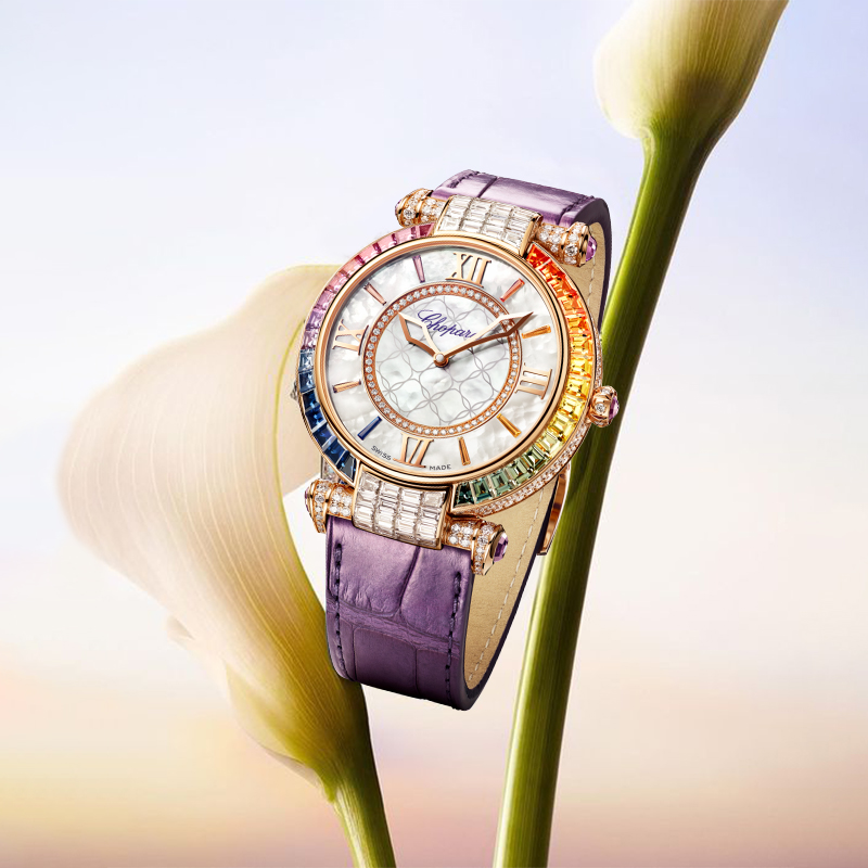 Часы Chopard Imperiale Joaillerie в 40 мм корпусе из розового золота с бриллиантами и аметистами на корпусе. Безель украшен разноцветными сапфирами