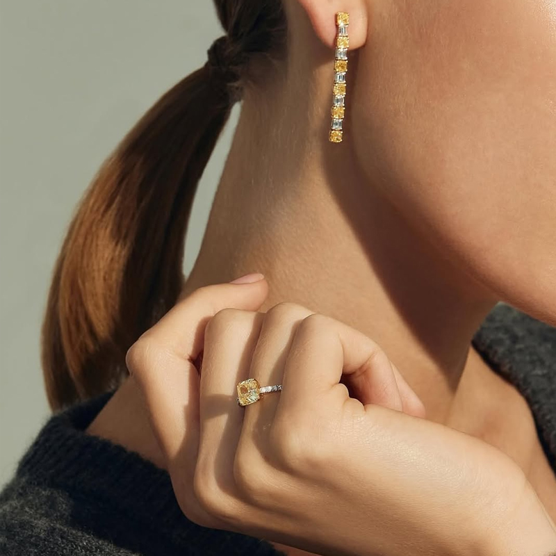 Серьги и кольцо Mercury Classic из белого и желтого золота с бриллиантами Серьги и кольцо Mercury Classic из белого и желтого золота с бриллиантами