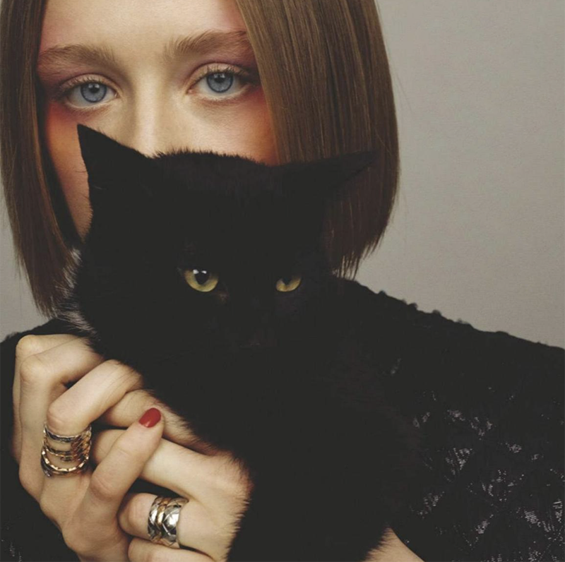 На фото: кольца Coco Crush и Coco Crush Toi, все Chanel (2)