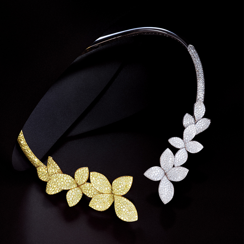 На фото: колье Pasquale Bruni Giardini Segreti