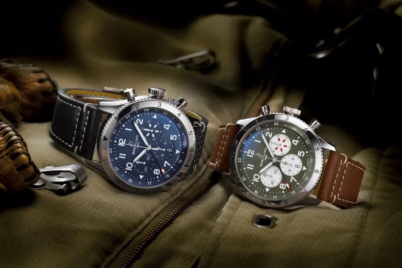 Хронограф Breitling Super AVI Tribute to Vought F4U Corsair и Super AVI Curtiss Warhawk в 46 мм стальном корпусе с вращающимся безелем