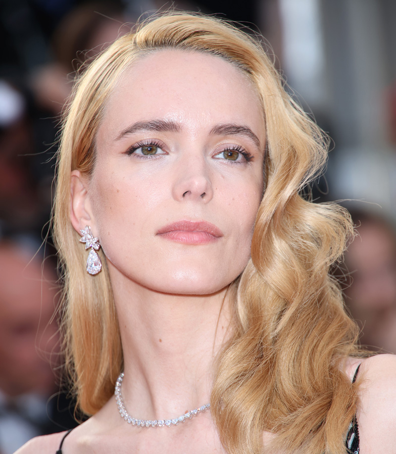  Стейси Мартен в серьгах и колье Chopard
