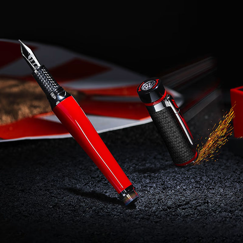 Лимитированная ручка Montegrappa Formula 1 с отделкой рутением и углеродным волокном