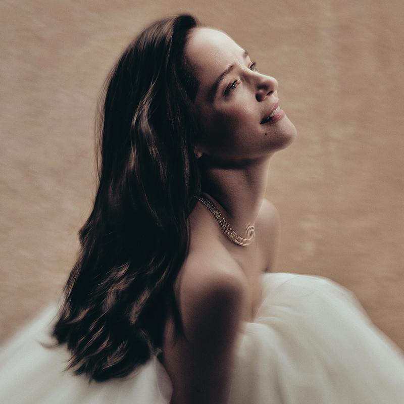 В колье Casato Boutique