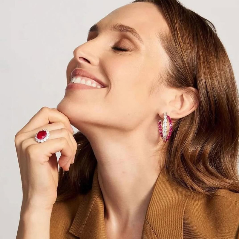Кольцо и серьги Mercury Color из белого золота с рубинами и бриллиантами