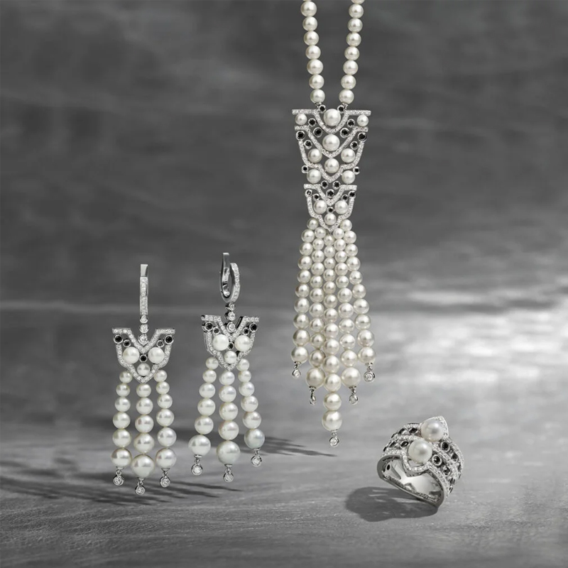 Серьги, колье и кольцо Utopia Art Deco из белого золота с бриллиантами и жемчугом