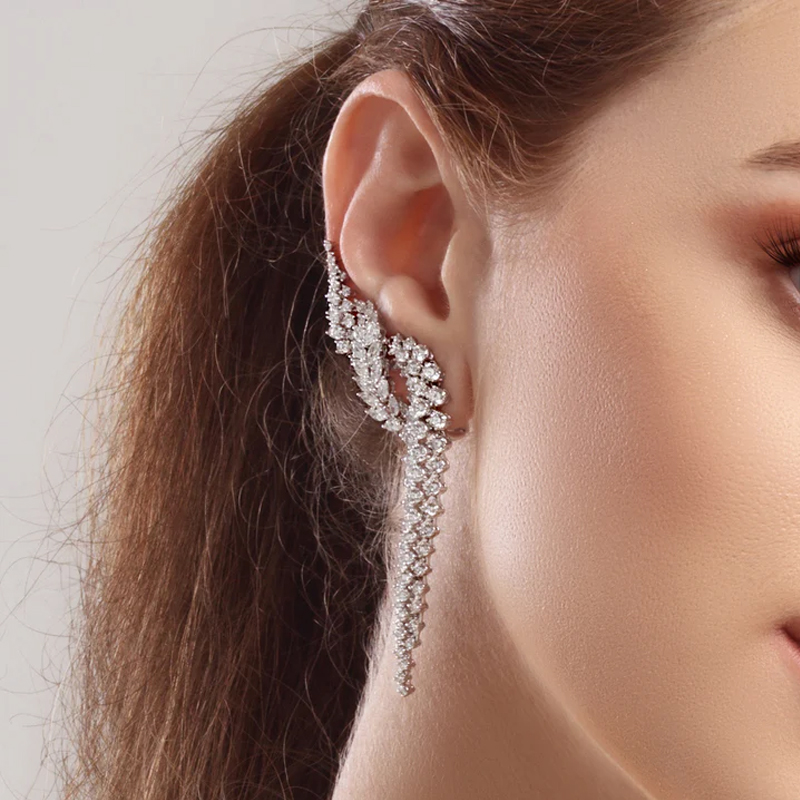 Серьги Yeprem Classic из белого золота с бриллиантами