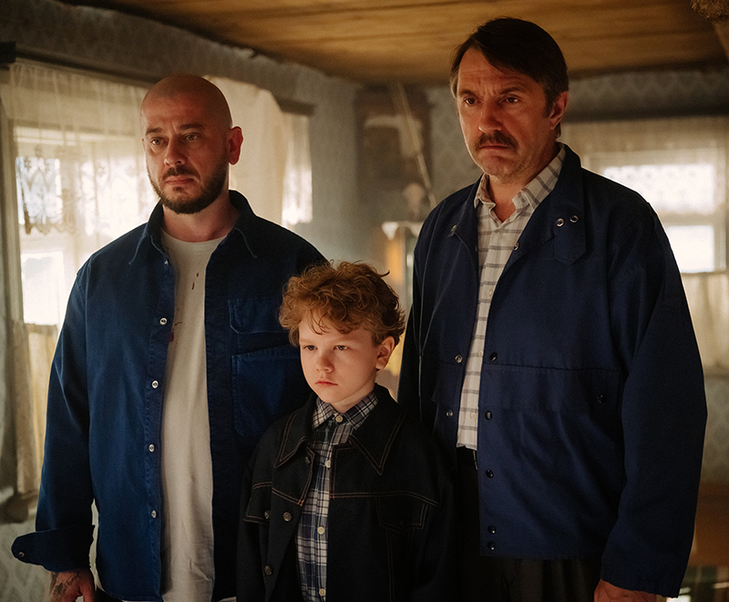  Кадр из фильма «Батя 2. Дед» (На фото: Стас Старовойтов, Владимир Вдовиченко, Андрей Андреев)