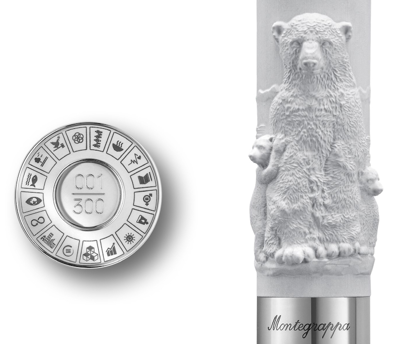 На нижней части корпуса выгравированы цели устойчивого развития ООН, а в центре — серийный номер