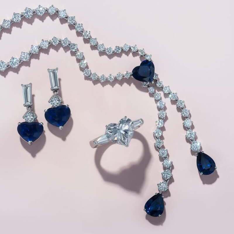 Украшения Mercury Color из белого золота с сапфирами и бриллиантами Украшения Mercury Color из белого золота с сапфирами и бриллиантами