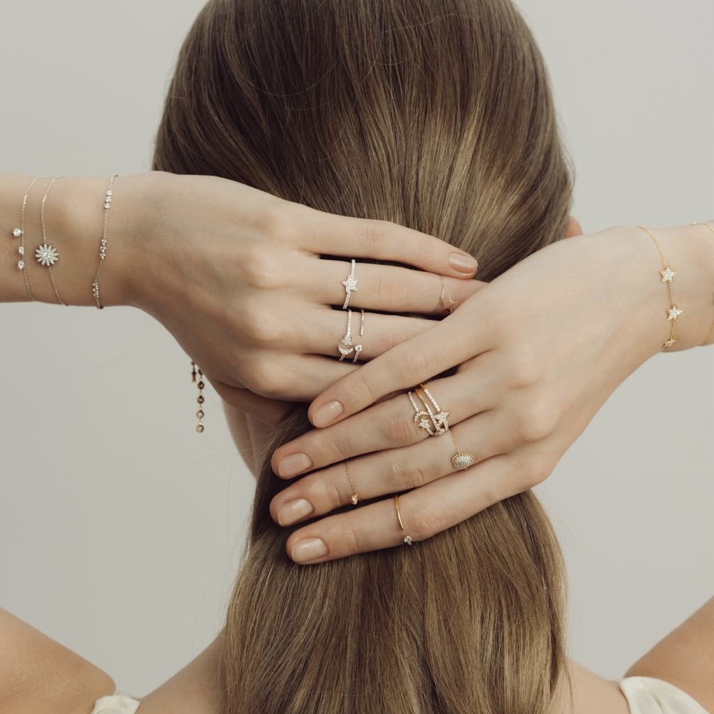 Украшения Serendipity из белого и желтого золота с бриллиантами Украшения Serendipity из белого и желтого золота с бриллиантами