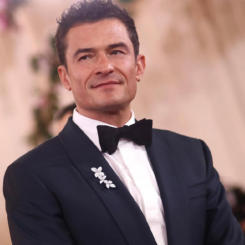 Орландо Блум в броши Pasquale Bruni Giardini Segreti