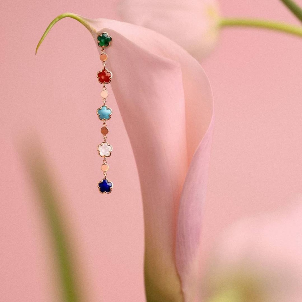 Серьги Pasquale Bruni Figlia Dei Fiori из розового золота с зеленым агатом, карнелианом, ониксом, лунный камнем, розовый халцедоном, аметистом, лазуритом и бирюзой