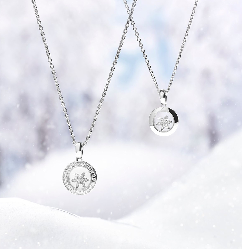 Кулоны Chopard Happy Snow из белого золота с бриллиантами и плавающими снежинками