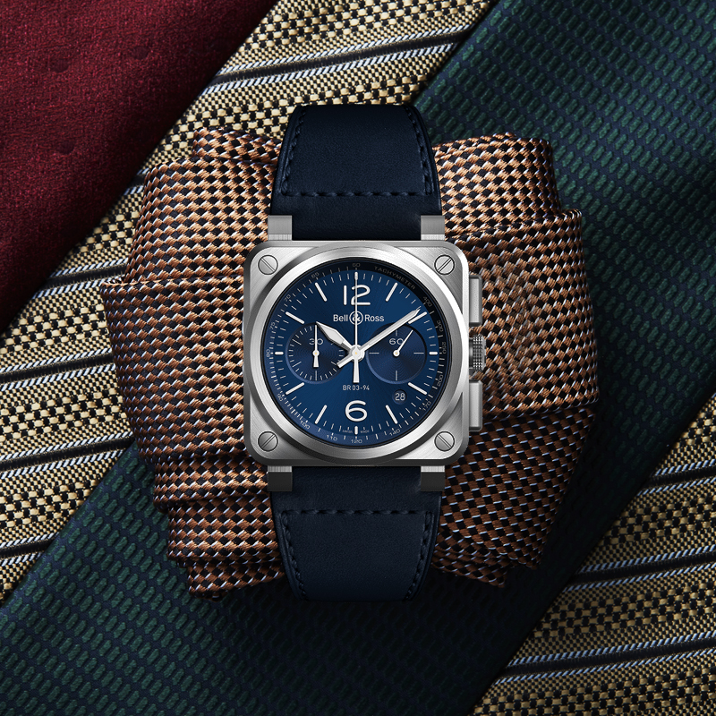 На фото: хронограф Bell&Ross BR03 Blue Steel в 42 мм стальном корпусе с указателем даты