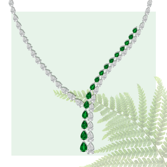 Колье Graff Classic из белого золота с бриллиантами и изумрудами
