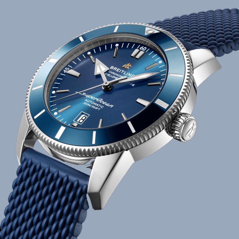 Часы Breitling Superocean Heritage в 42 мм корпусе из стали и керамики