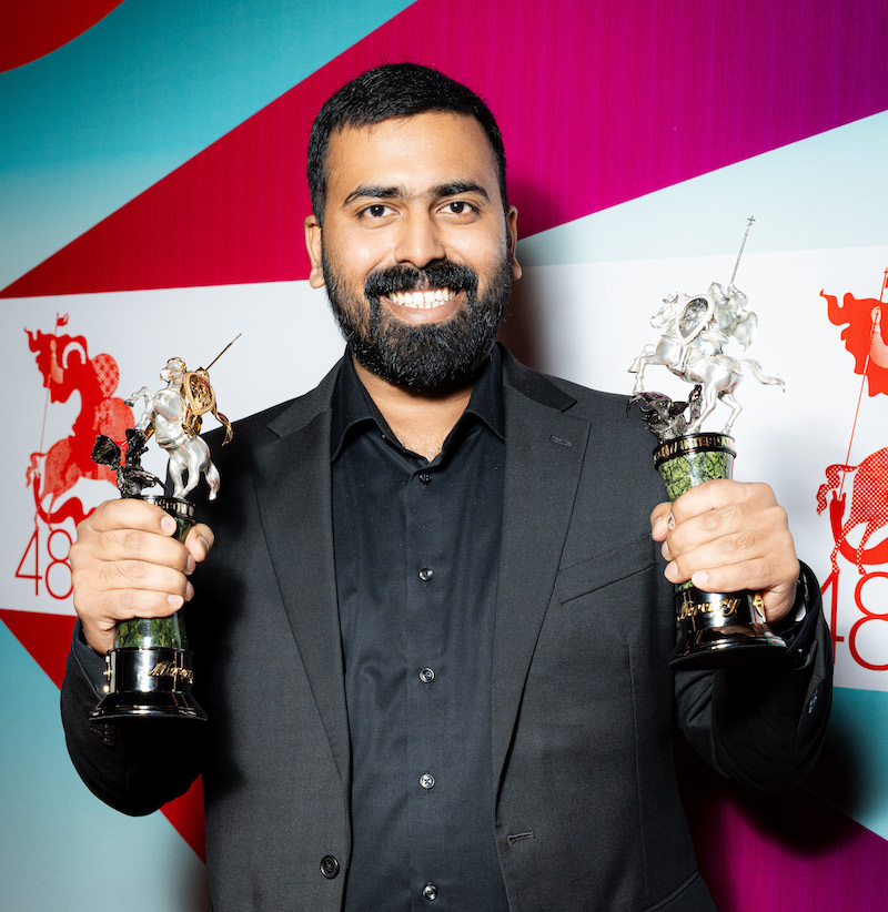 Победитель основного конкурса режиссер Фазиль Разак, получивший «Золотого святого Георгия» за фильм «Страсть»